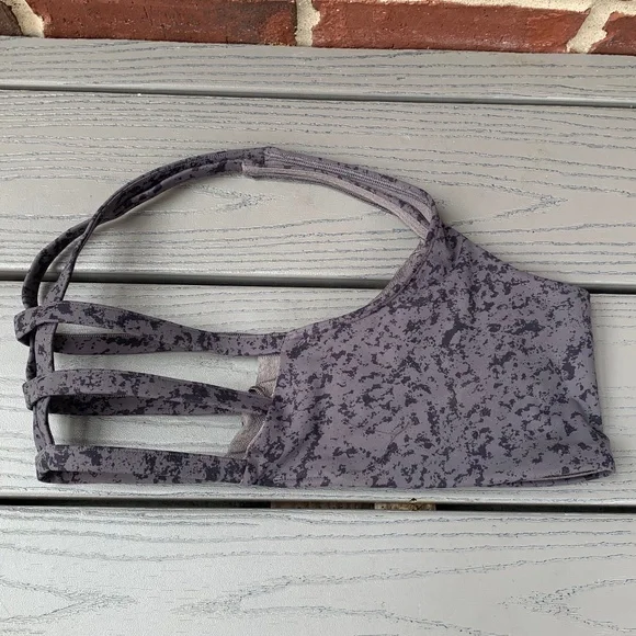 Vuori Pose Plyo Tank and Vuori Yosemite Sports Bra - Picture 11 of 14